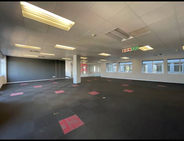 1,632M² OFFICE TO LET IN SANDTON CENTRAL